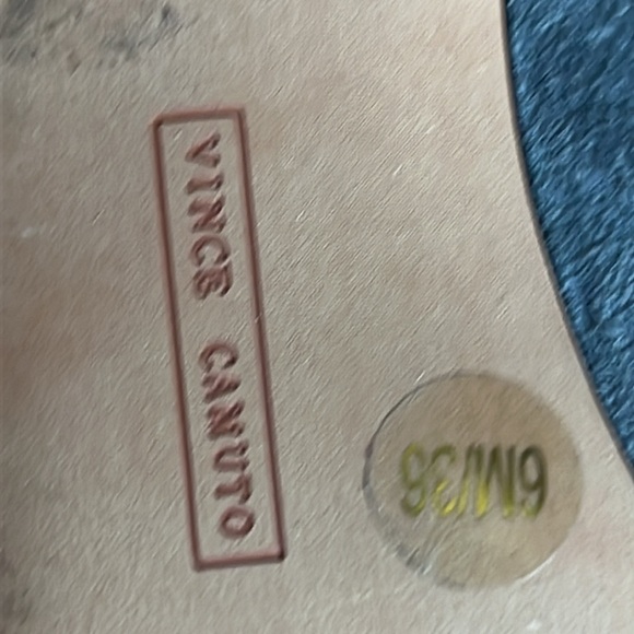 ⭐️ Bogo ⭐️ New Vince Camuto 6 (36) gray suet angle boots booties - Picture 8 of 12